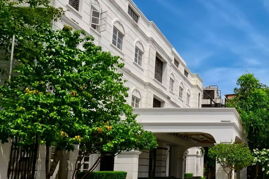 Temple Trees entrance, Colombo